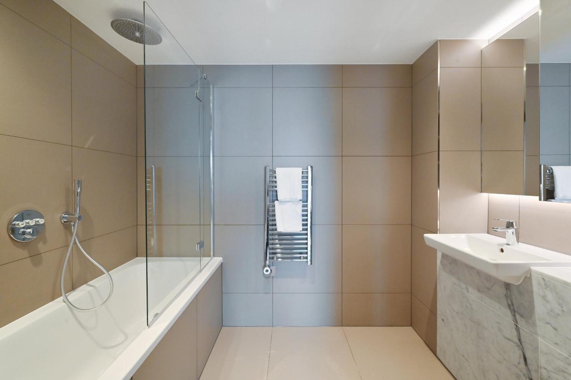 Access Tower Hill Apartment London Exterior photo